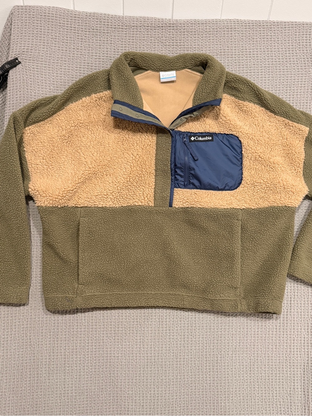 Columbia Navy and Tan Sherpa Jacket with Zip Pocket